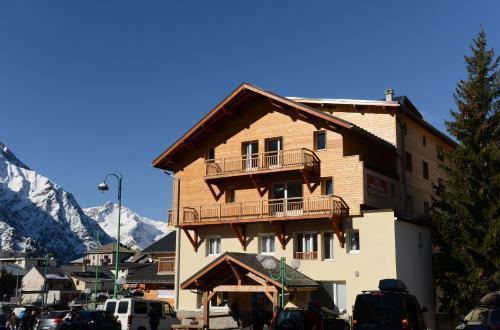 Residence Odalys L'Ours Blanc Ле дез Альп Экстерьер фото